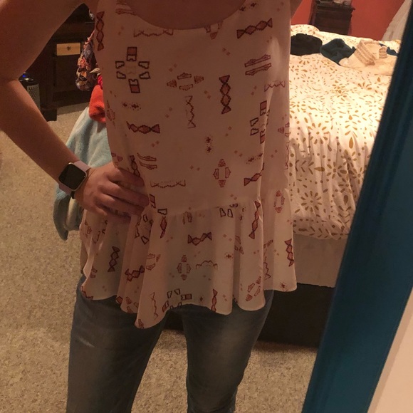 Dressy White Aztec Top - Picture 4 of 4